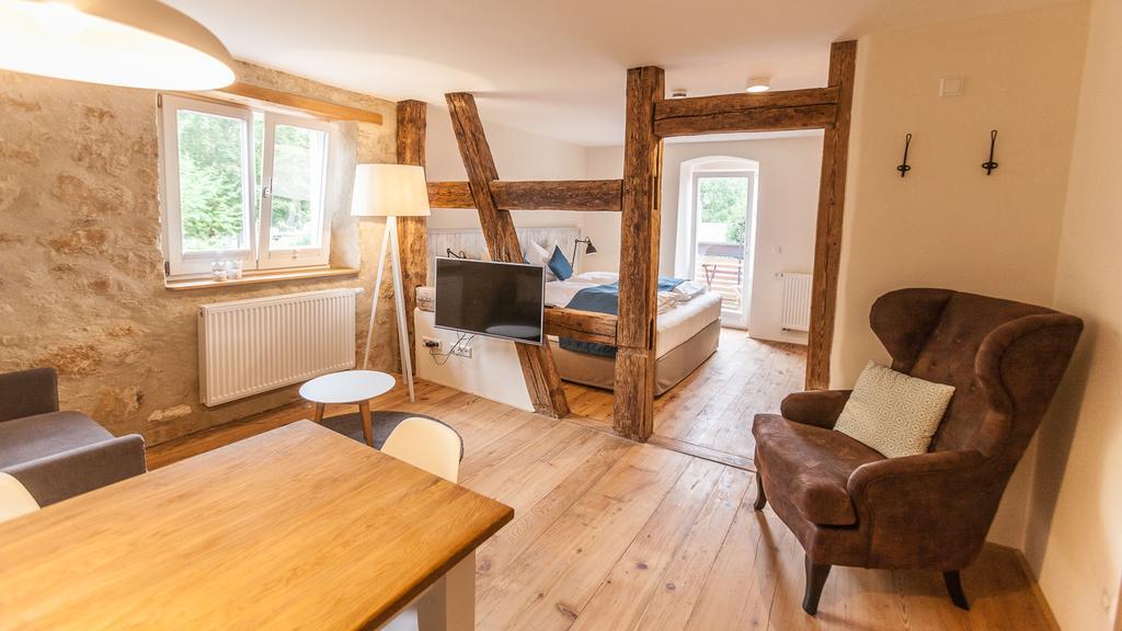 Baumgartners Dreiseithof - Historisch, Modern, Zentral Apartman Bad Krozingen Kültér fotó